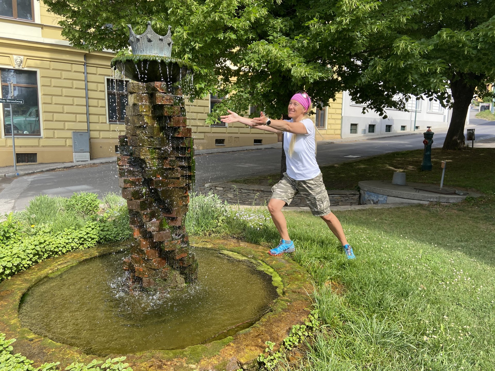 Abkühlung gefällig? - Brunnen, Skulptur, Springbrunnen, Stein, Wasserbrunnen - WEISSINGER Sofia - (Königsbrunn, Hippersdorf, Niederösterreich, Österreich)